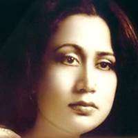 Two Lines Poetry By Parveen Shakir - 2 Lines Poetry - Couplets From Parveen Shakir