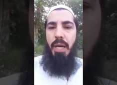 Pashtun defend Maulana tariq Jameel making fun of Pashtun