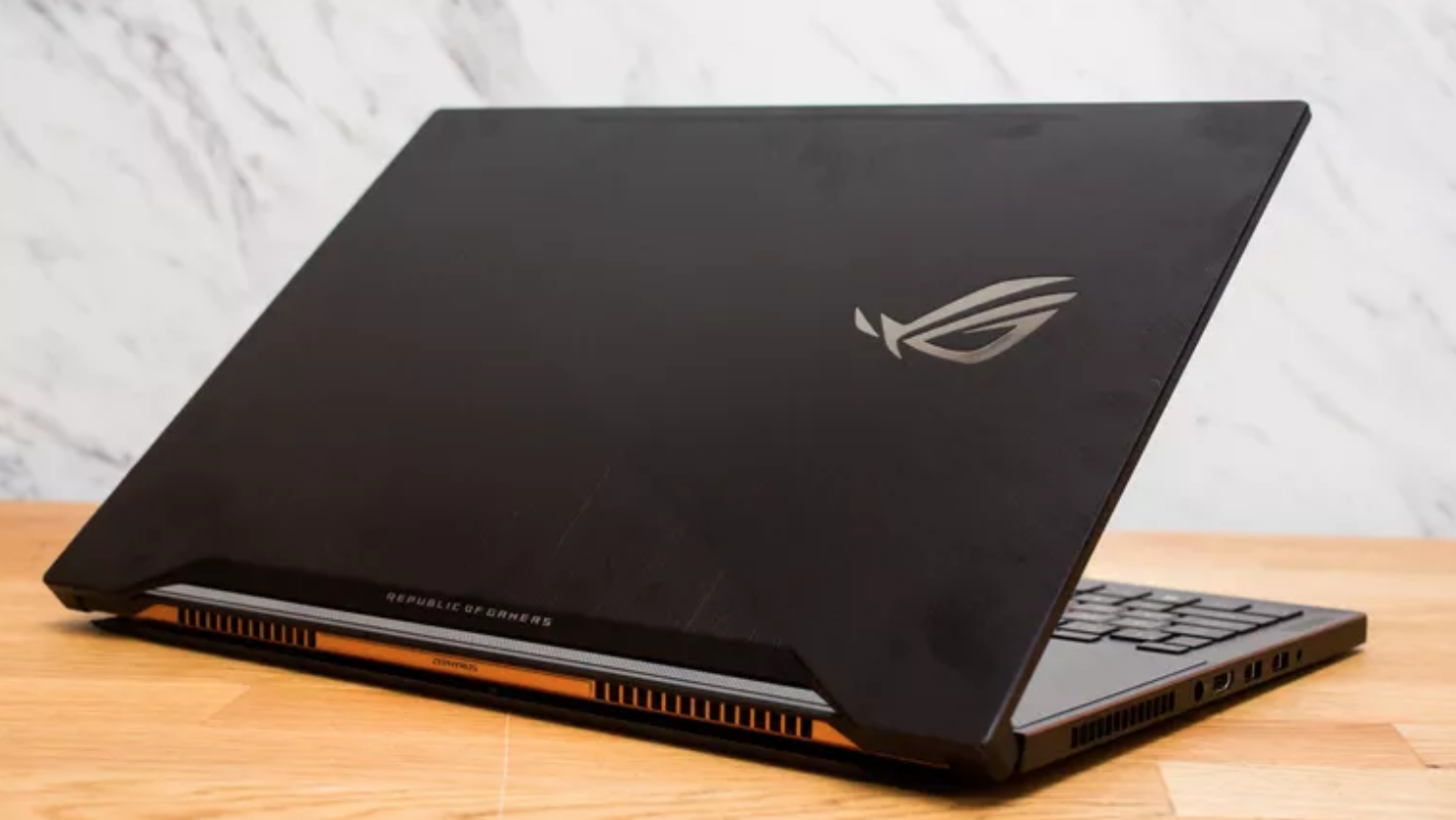 Asus rog купить москва. Ноутбук ASUS ROG Zephyrus. ASUS ROG Zephyrus gx501vs. ASUS ROG Zephyrus 501. ASUS ROG Zephyrus последняя версия.